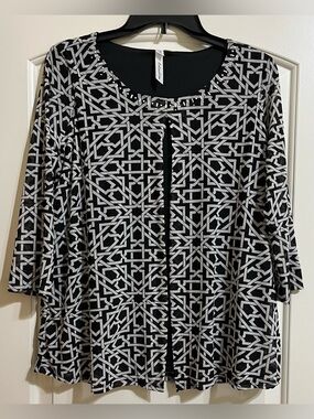 NY Collection Studded Black White Geometric Open Slash Built In Black Tank Small
